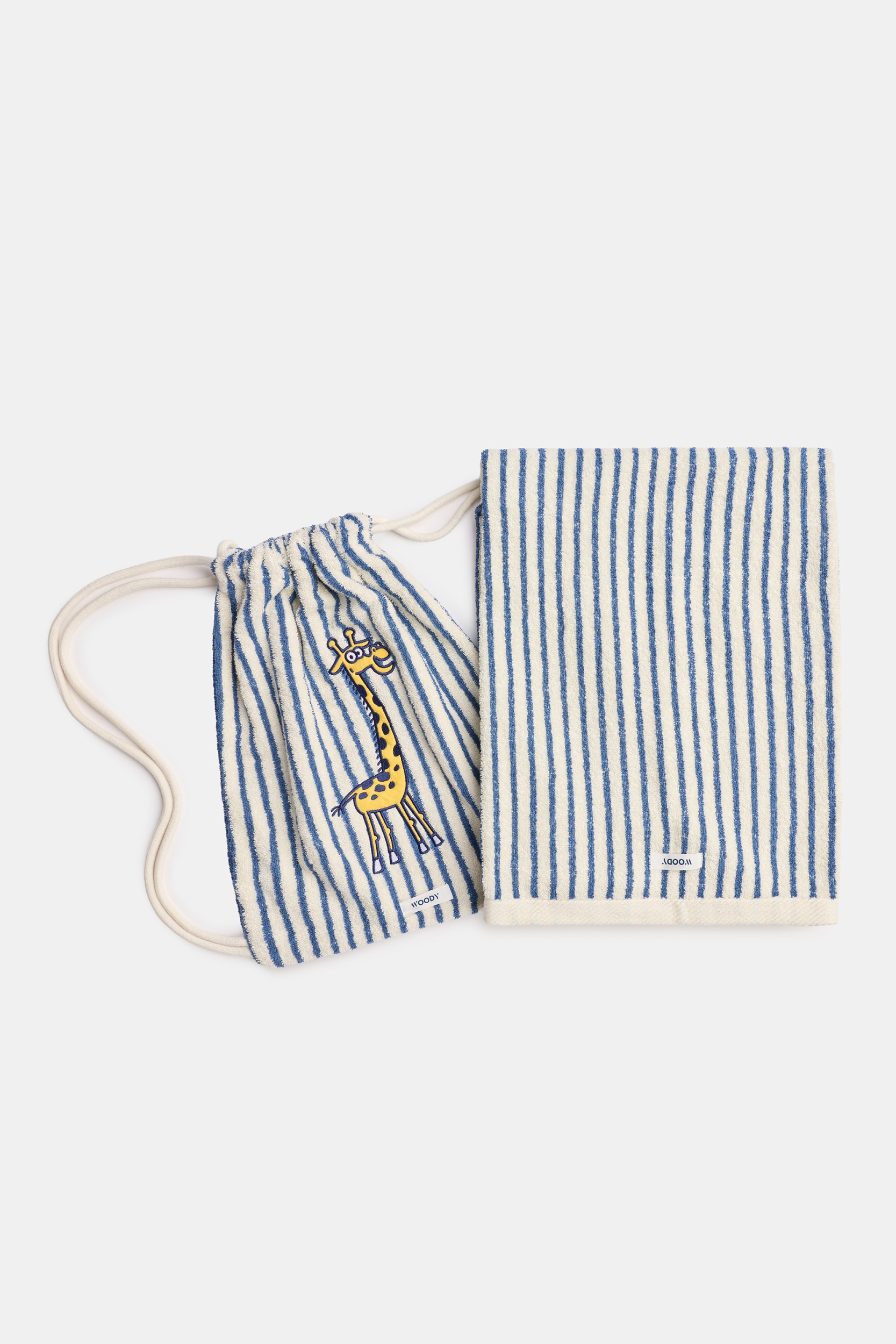 Blauw-wit gestreepte zwemzak van badstof met handdoek