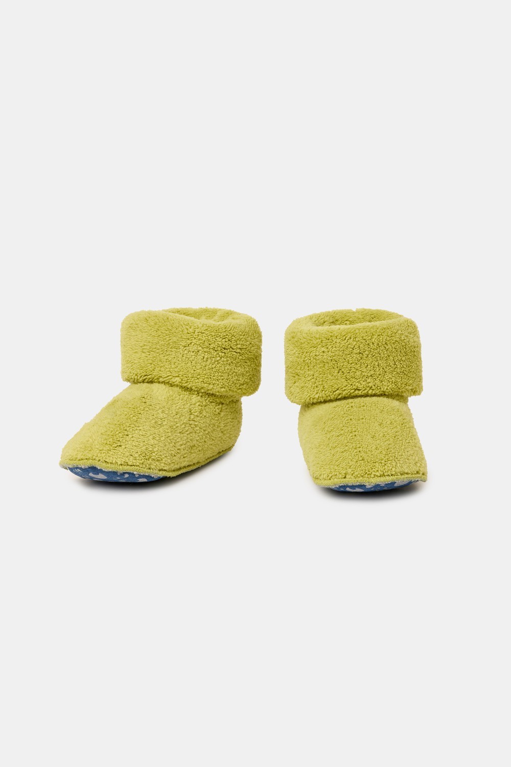 Groene pantoffels van zachte teddystof