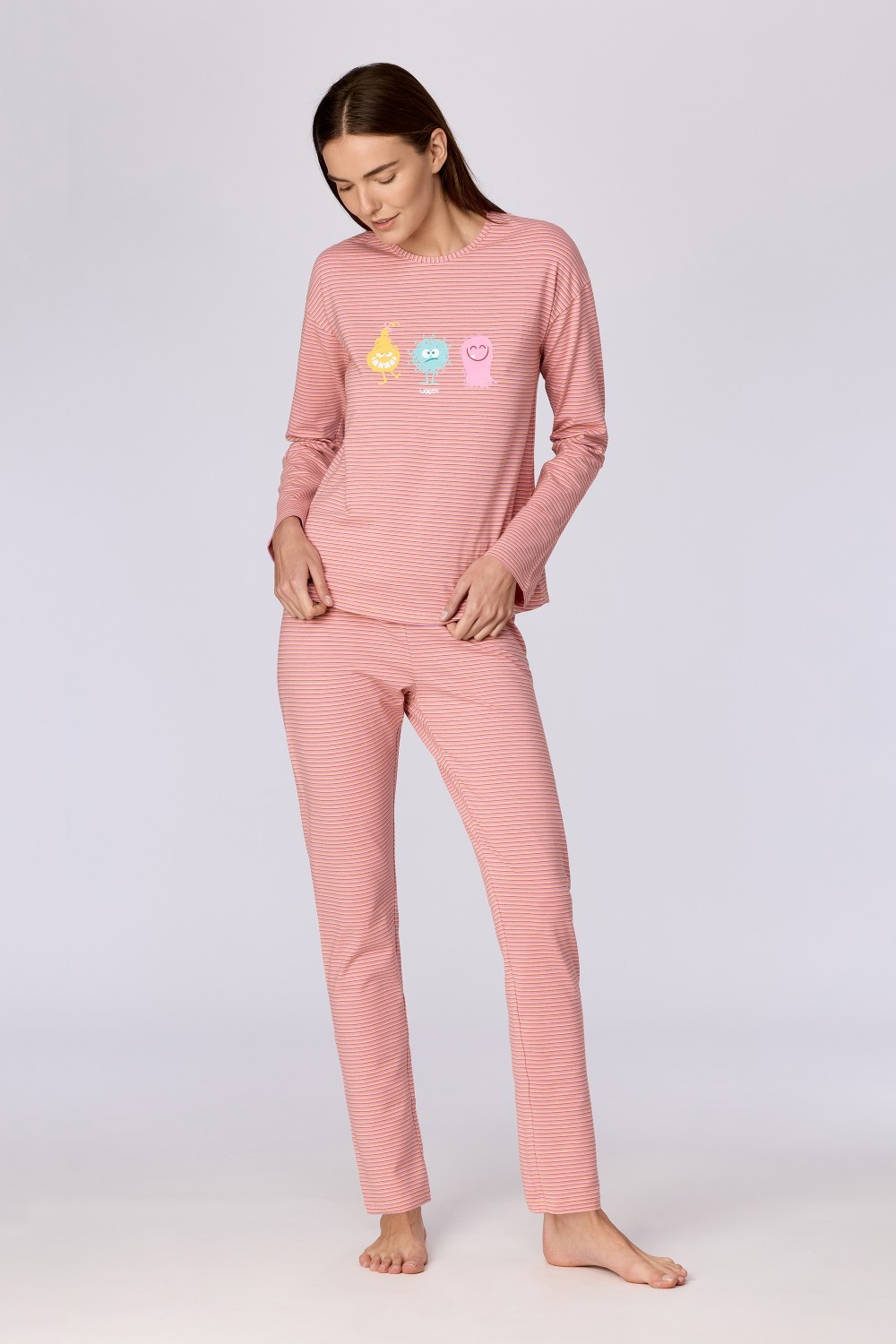 Oranje-roze gestreepte pyjama van katoen